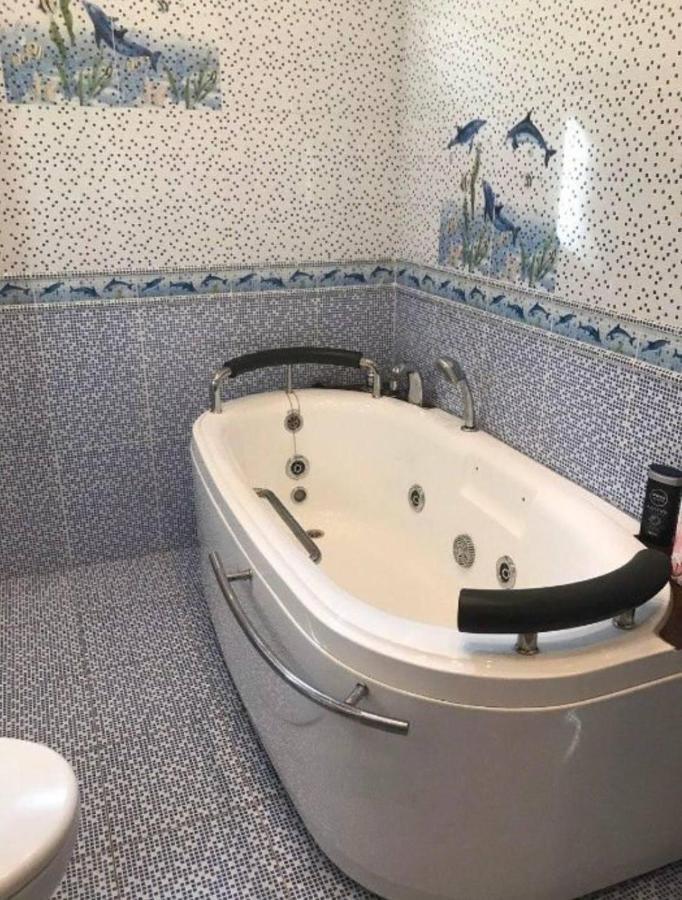 Queens Hotel Tasjkent Eksteriør bilde