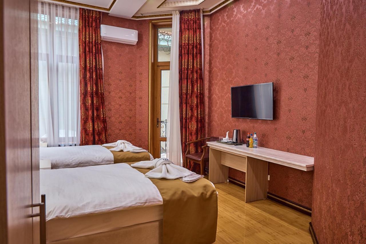 Queens Hotel Tasjkent Eksteriør bilde